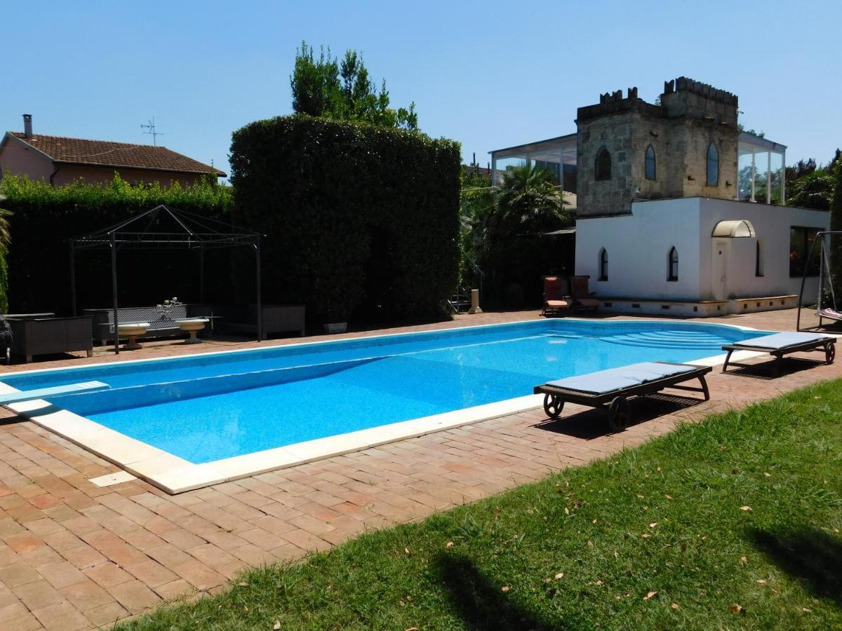Appartamento con piscina immersa nel verde Cascina Esterno foto