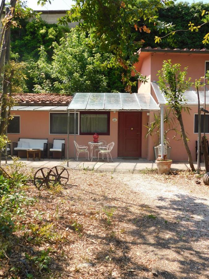 Appartamento con piscina immersa nel verde Cascina Esterno foto
