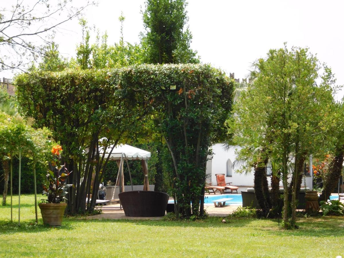 Appartamento con piscina immersa nel verde Cascina Esterno foto