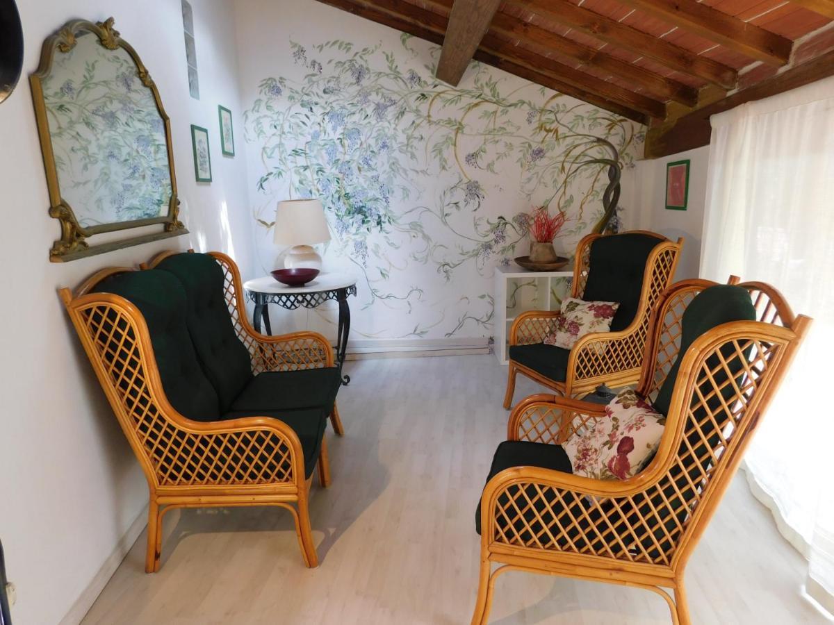 Appartamento con piscina immersa nel verde Cascina Esterno foto